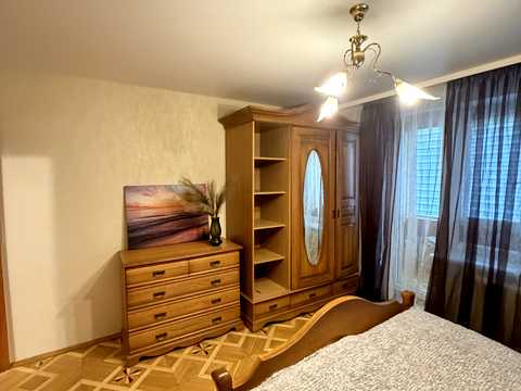 квартира за адресою Казимира Малевича вул. (Боженка), 83