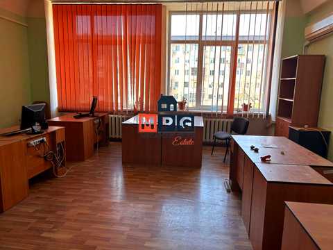 коммерческая по адресу Науки ул., 56