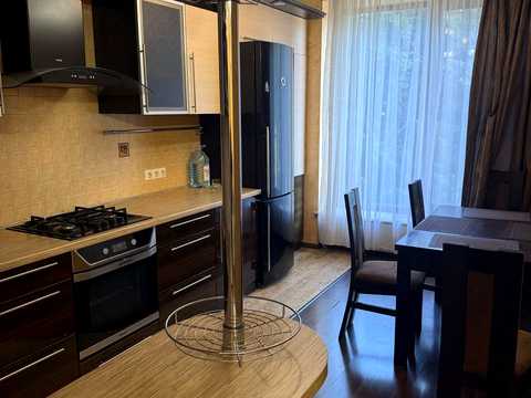 квартира за адресою Таїрова вул., 6/2