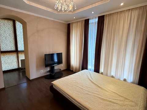квартира за адресою Таїрова вул., 6/2