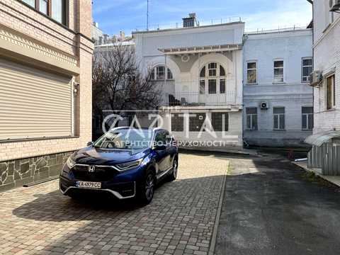 комерційна за адресою Євгена Чикаленка вул. (Пушкінська), 32-Б