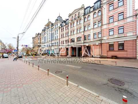 комерційна за адресою Спаська вул., 5