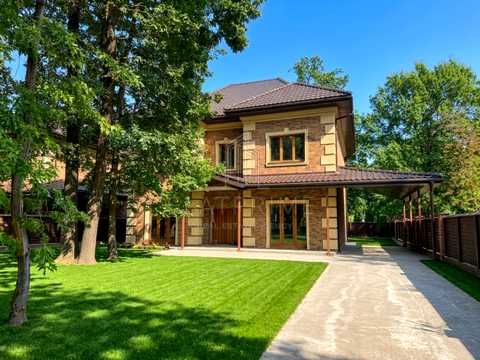 будинок за адресою Київська вул.