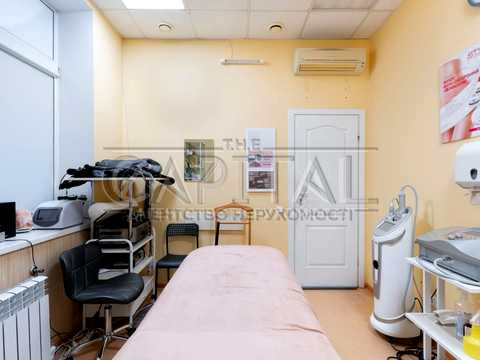 коммерческая по адресу Петра Григоренка, 28