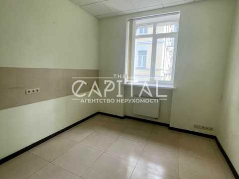 коммерческая по адресу Calle Dilova ул. (Димитрова), 5