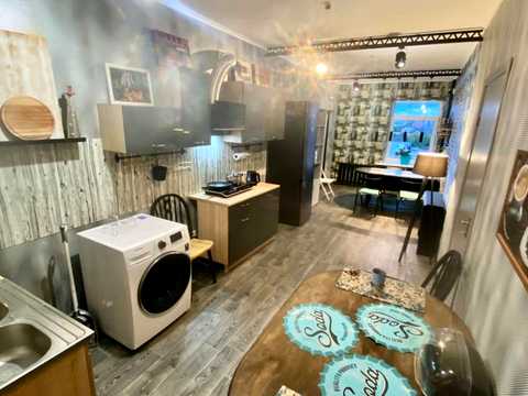 комерційна за адресою Польова вул., 57а