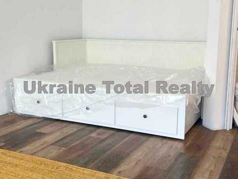 квартира за адресою Анни Ахматової вул., 35-А