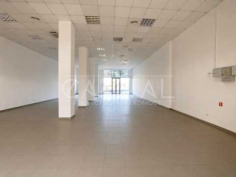 комерційна за адресою Степана Бандери просп. (Московський), 8