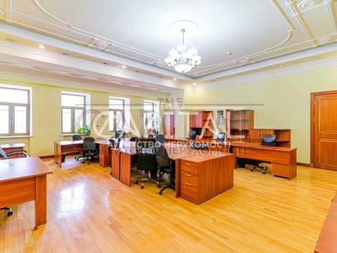 комерційна за адресою Київ, Липська вул., 10