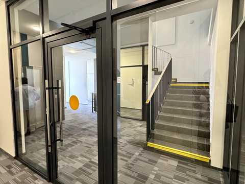 квартира за адресою Червоної Калини вул., 8