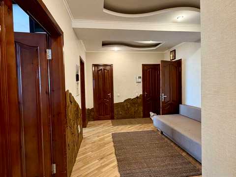 квартира за адресою Михайла Котельникова вул., 1