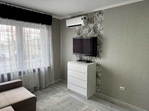 квартира за адресою Софії Русової вул., 7