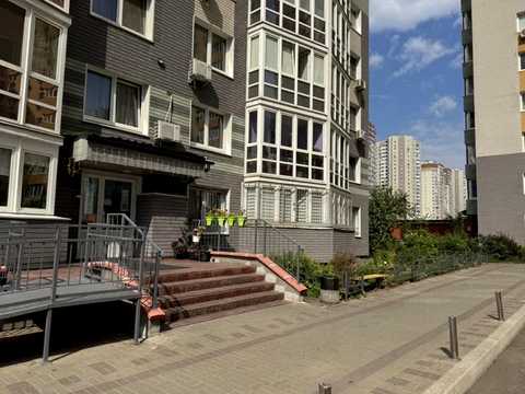 квартира за адресою Софії Русової вул., 7