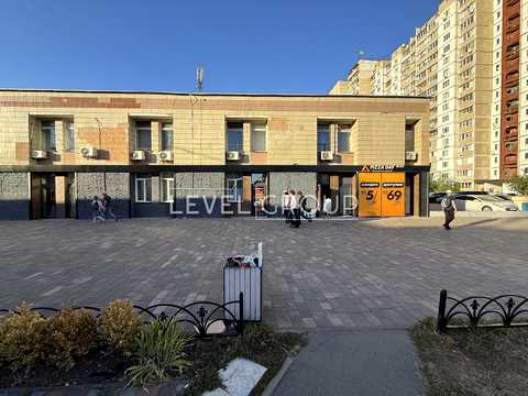 комерційна за адресою Оноре де Бальзака вул., 64