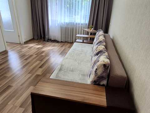 квартира за адресою Наукова вул., 18