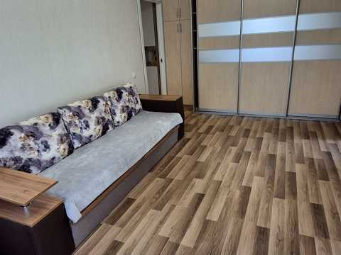 квартира за адресою Наукова вул., 18