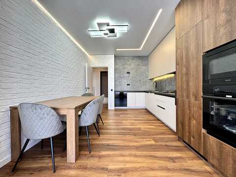 квартира за адресою Івано-Франківськ, Височана вул., 18 к17
