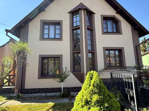 будинок за адресою Івана Богуна вул.