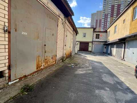 паркоместо по адресу Новомостицкая ул., 25