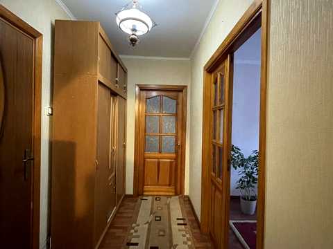 квартира за адресою Ревуцького вул., 19/1