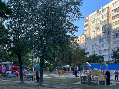 квартира за адресою Ревуцького вул., 19/1