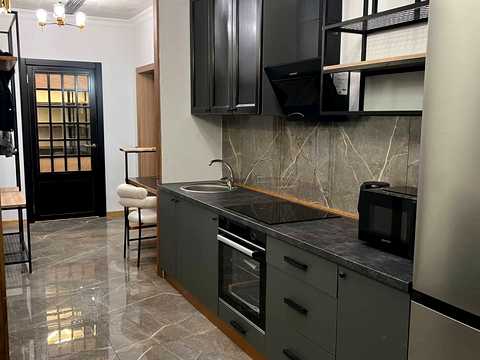 квартира за адресою Героїв Крут вул., 8