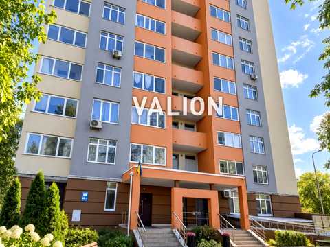 квартира за адресою Любомира Гузара просп. (Космонавта Комарова), 46-В