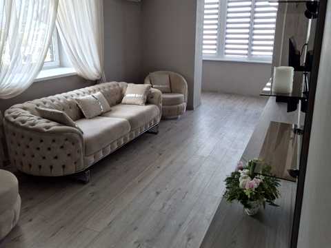 квартира за адресою Театральна вул., 21
