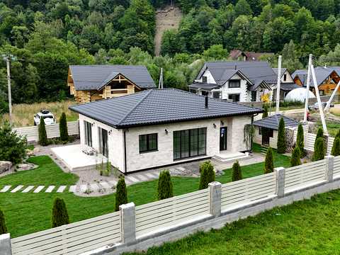 будинок за адресою с. Микуличин, Грушевського вул.
