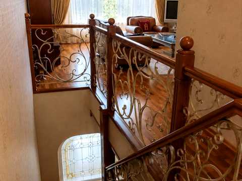 будинок за адресою с. Хлепча, Верхій Вал, 10