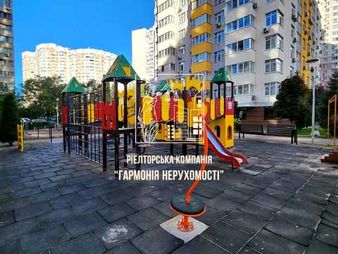 квартира по адресу Олены Пчилки ул., 3-Д