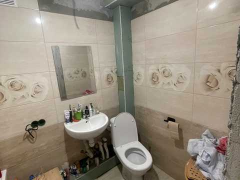 квартира за адресою Космічна вул., 5