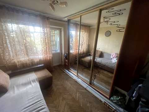 квартира за адресою Космічна вул., 5