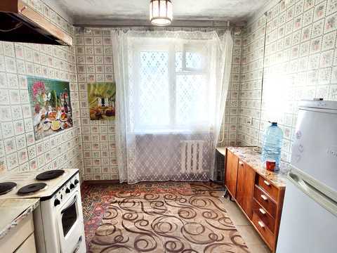 квартира за адресою житловий масив Тополя-3 вул., 8
