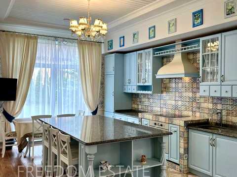 будинок за адресою Межева
