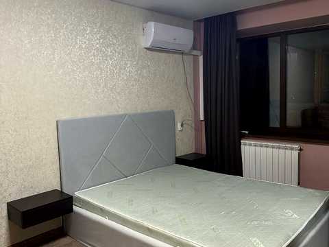 квартира за адресою Героїв Оборони вул., 5