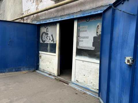 комерційна за адресою Слобідська вул., 22