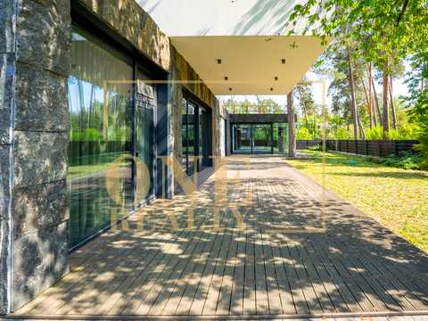 дом по адресу Квітки Цісик ул. (Гамарника), 65