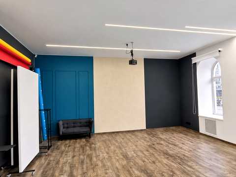комерційна за адресою Київ, Басейна вул., 13