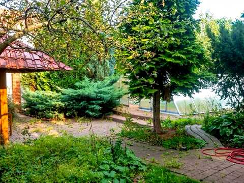 дом по адресу Коновальця