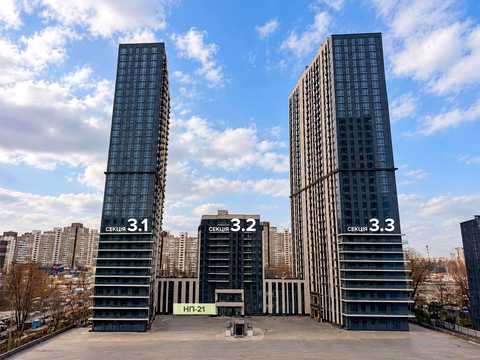 комерційна за адресою Академіка Заболотного вул., 1-Б
