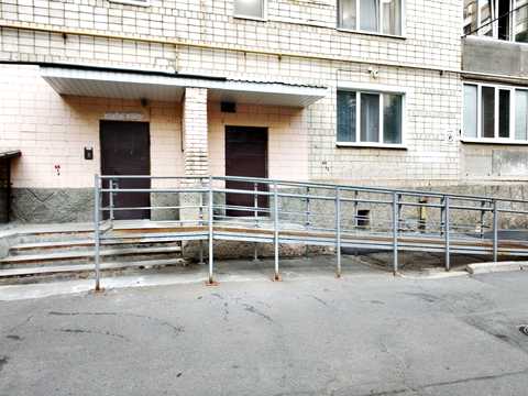 квартира за адресою Миколи Амосова вул. (Медведєва), 19