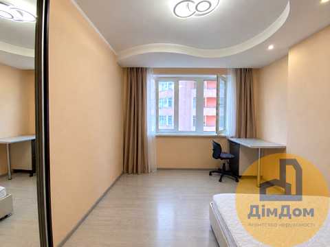 квартира за адресою Феодосійська вул., 1-А