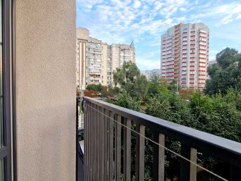 квартира за адресою Успішна вул., 14