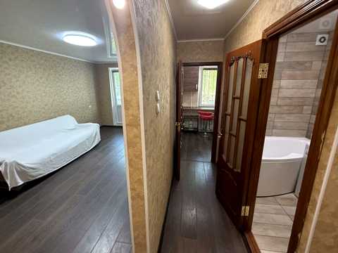 квартира за адресою Андрія Первозванного вул. (Стахурського), 72