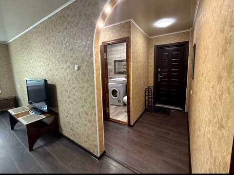 квартира за адресою Андрія Первозванного вул. (Стахурського), 72