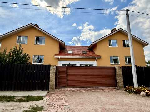 дом по адресу вулиця паркова, 5а