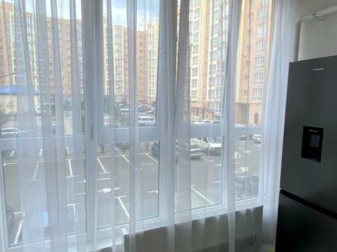 квартира за адресою Гетьманська вул., (просп. Небесної Сотні, 26/22)
