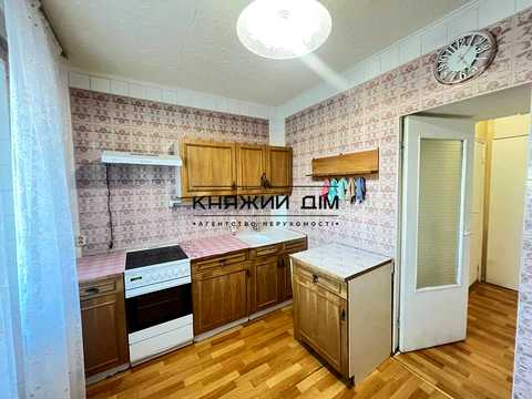 квартира за адресою Ревуцького вул., 29-Б