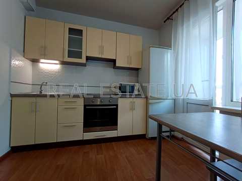 квартира за адресою Бориса Гмирі вул., 12-Б